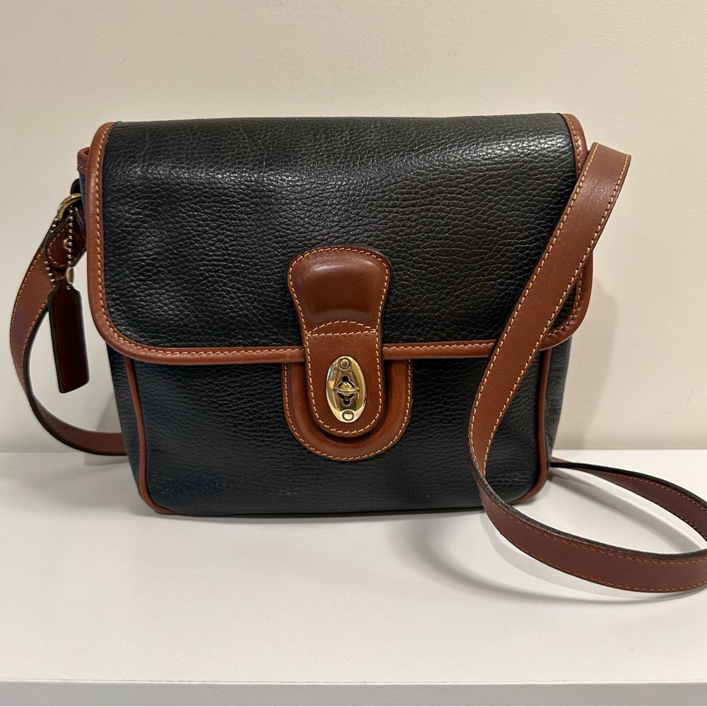 Coach Vintage 90s Sheridan Greensboro bag in black leather with tan trim #4210